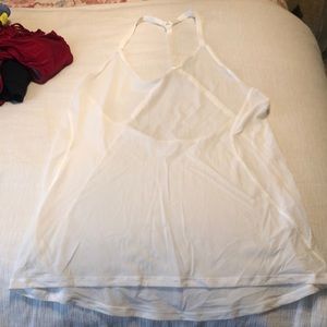 Lululemon tank!